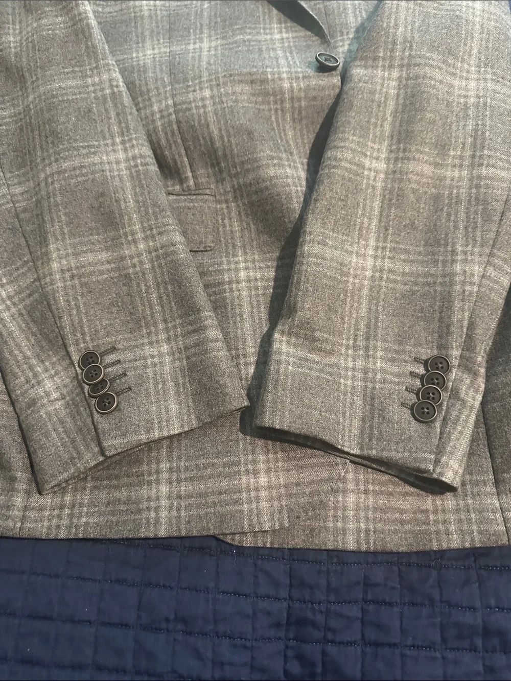 Boss (Hugo Boss) Gray Plaid Sport Coat - Subtle Check, 40R